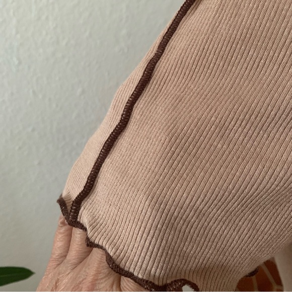 Self Esteem Tan and brown Short sleeve cropped top; lightweight ribbed texture - Picture 3 of 8